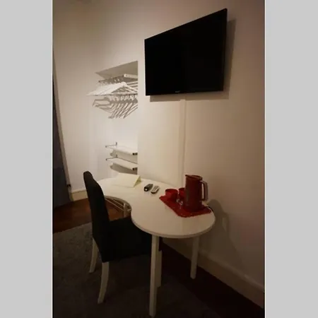 Leonardo's Apartman *